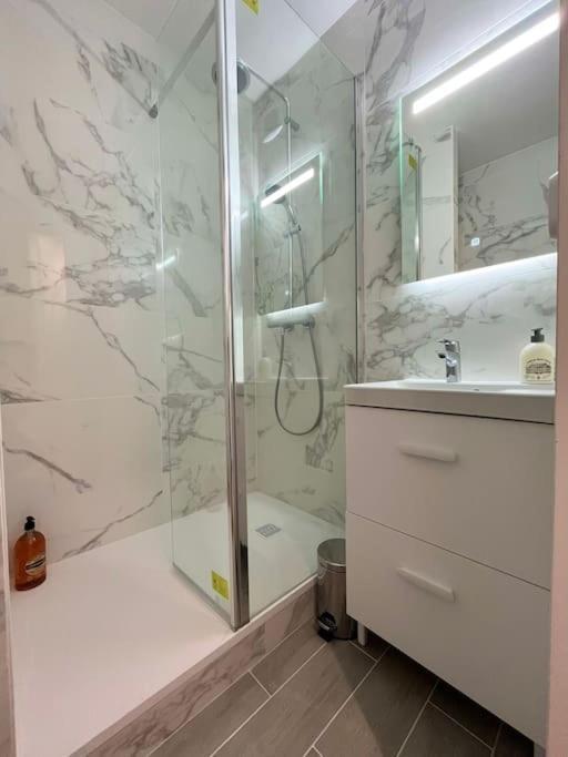 Les Cormorans - Studio Refait A Neuf A 2 Pas De La Mer Apartman Cabourg Kültér fotó